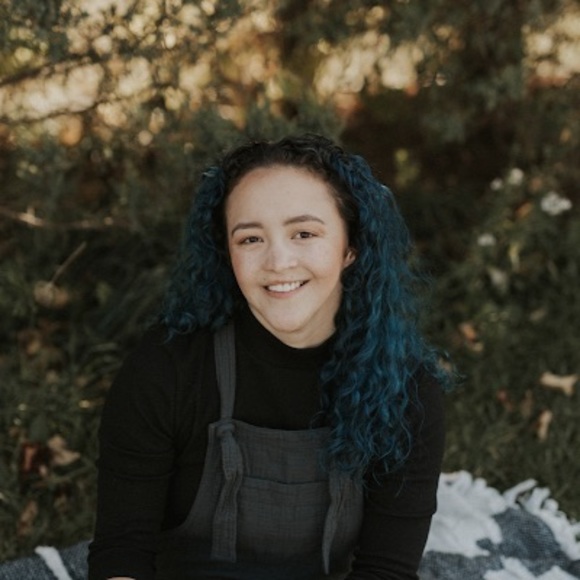 Meet your Posher, Erika - Picture 1 of 1